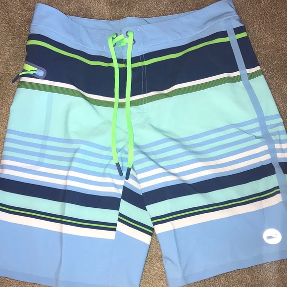 vineyard vines mens bathing suits